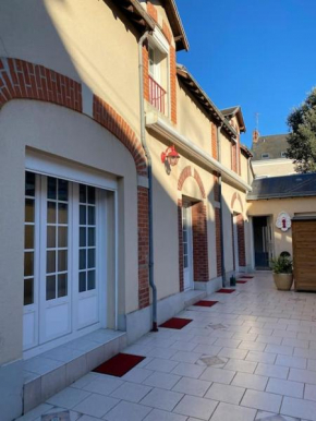 LES JARDINS DE MA-MANS Maison cosy centre Le Mans PARKING privé gratuit